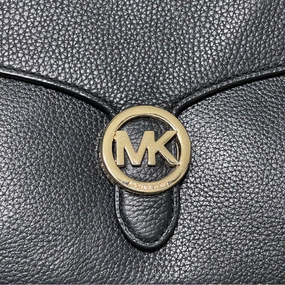 Michael Kors Black Leather Crossbody with Gold Chain - Picture 5 of 11